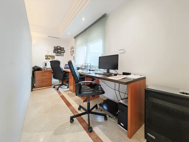 3 slaapkamer Huis te koop in Riviera del Sol, Mijas met zwembad - € 539.000 (Ref: 8612975)