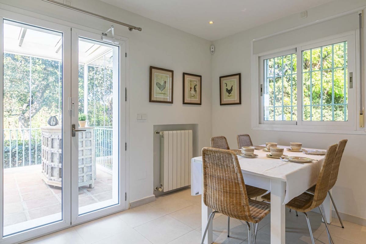 5 sypialnia Willa na sprzedaż w Elviria z basenem garażem - 2 290 000 € (Ref: 8620291)