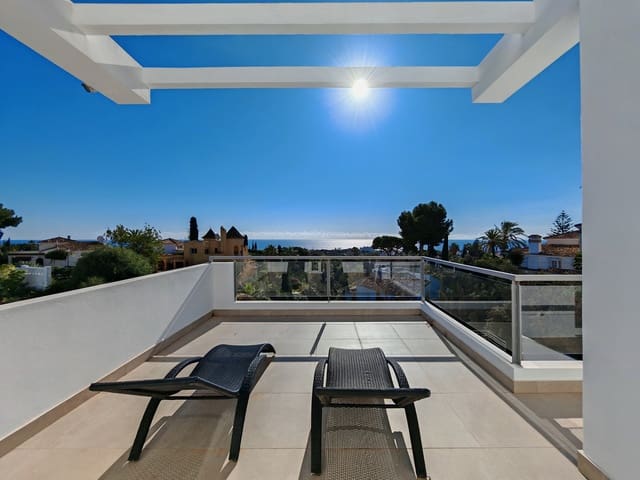 6 soverom Villa til salgs i El Rosario, Marbella med svømmebasseng garasje - € 2 285 000 (Ref: 8641200)