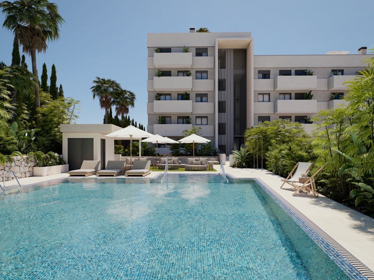 2 bedroom Apartment for sale in Estepona with pool garage - € 570,000 (Ref: 8714849)