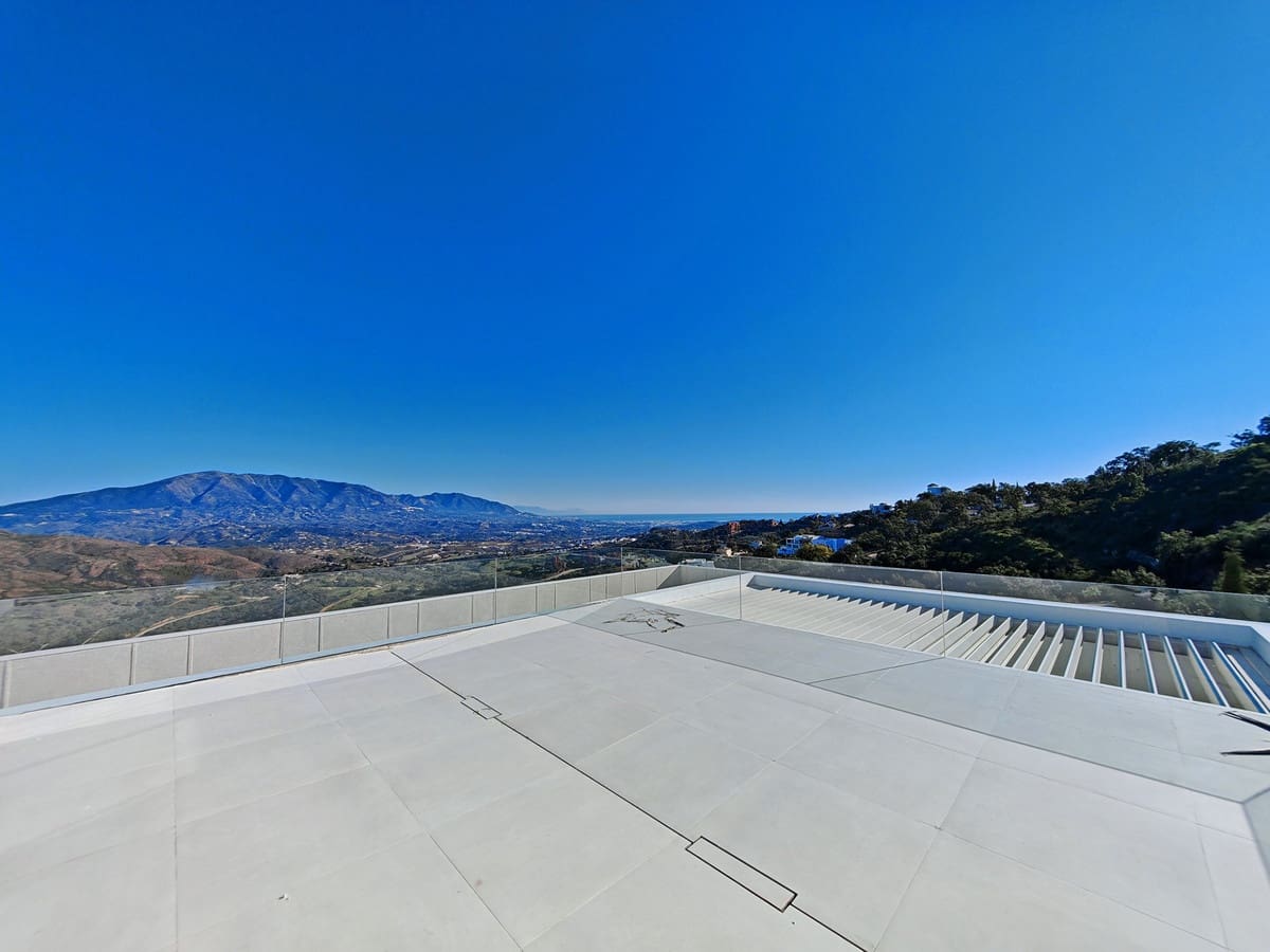 Chalet de 6 habitaciones en La Mairena en venta con piscina - 3.500.000 € (Ref: 8752515)