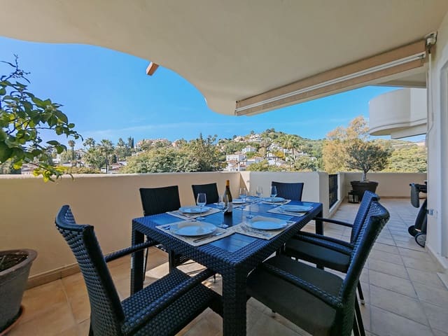 2 Zimmer Apartment zu verkaufen in Nueva Andalucia, Marbella mit Pool Garage - 560.000 € (Ref: 8836822)