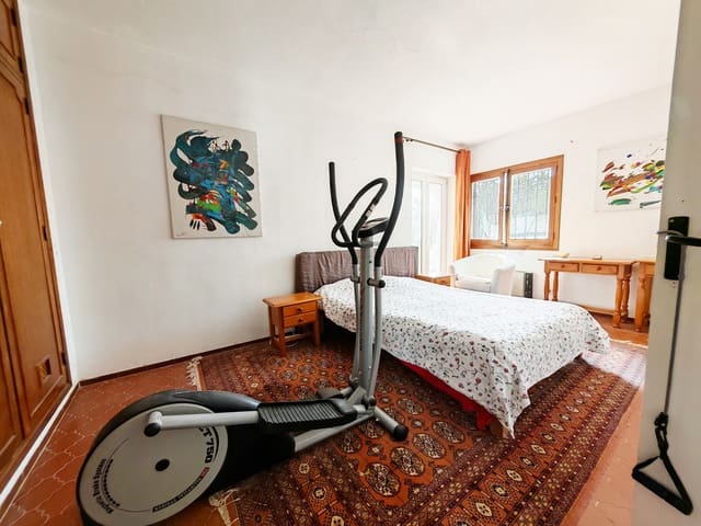 5 quarto Moradia para venda em Marbella com piscina - 1 975 000 € (Ref: 8843590)