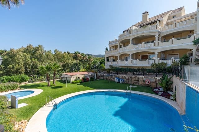 2 soveværelse Lejlighed til salg i Elviria, Marbella med swimmingpool garage - € 490.000 (Ref: 8894984)