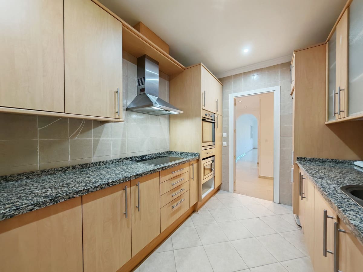 2 quarto Apartamento para venda em Elviria com piscina garagem - 490 000 € (Ref: 8894984)