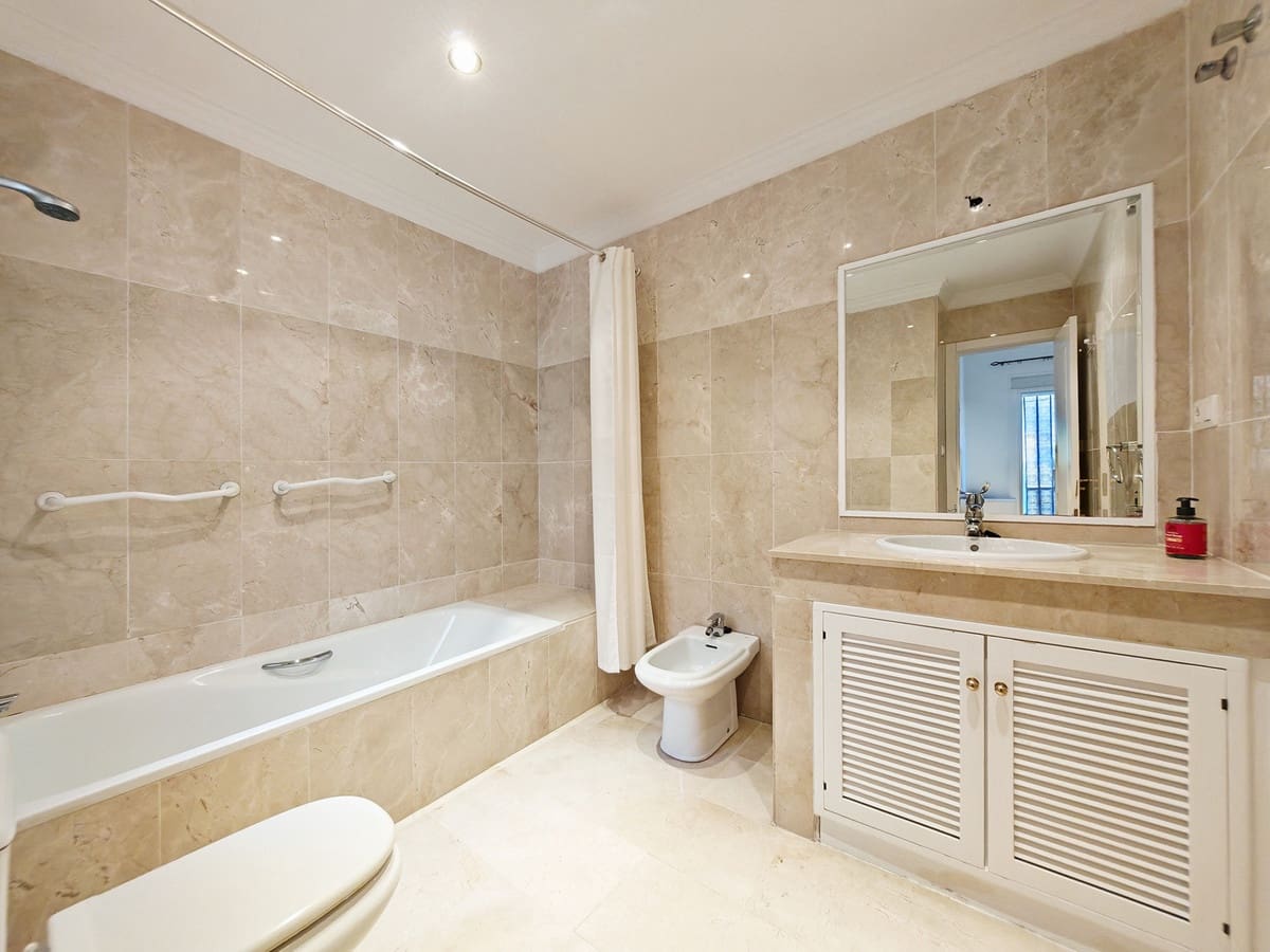 2 quarto Apartamento para venda em Elviria com piscina garagem - 490 000 € (Ref: 8894984)