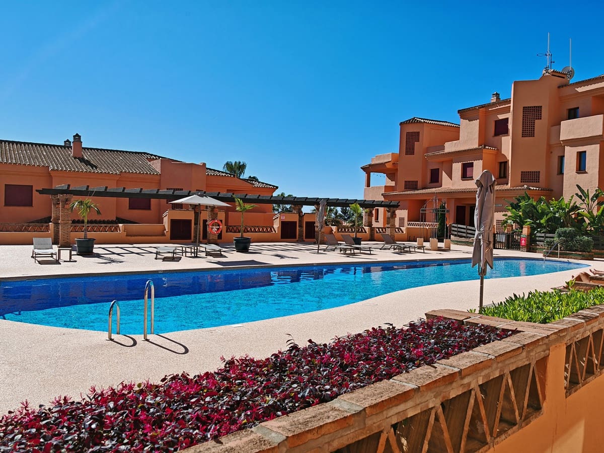3 slaapkamer Penthouse te koop in Benahavis met zwembad garage - € 525.000 (Ref: 8907869)