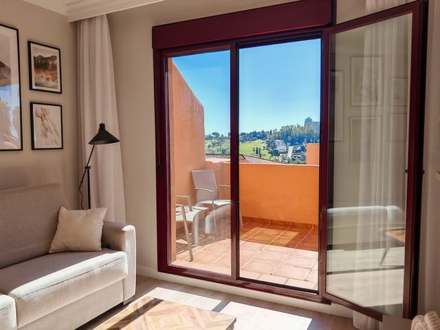 3 slaapkamer Penthouse te koop in Benahavís met zwembad garage - € 448.000 (Ref: 8907869)