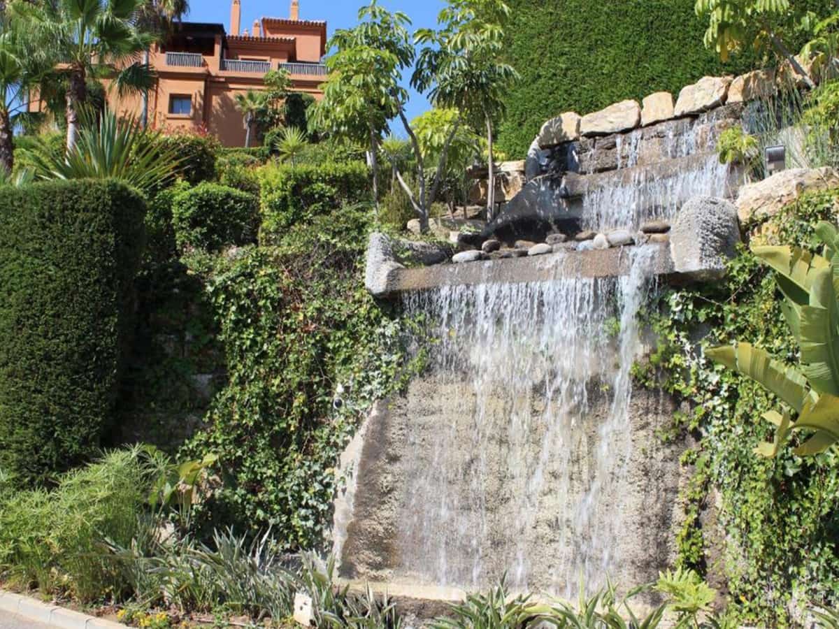 2 chambre Appartement à vendre à Estepona avec piscine garage - 399 000 € (Ref: 8911511)