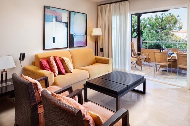 2 bedroom Apartment for sale in Mijas Costa, Mijas with pool garage - € 399,000 (Ref: 8913180)