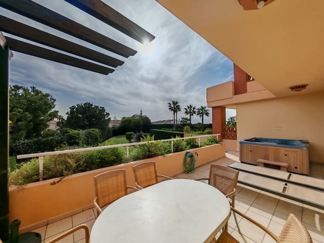 2 bedroom Apartment for sale in Mijas Costa, Mijas with pool garage - € 399,000 (Ref: 8913180)