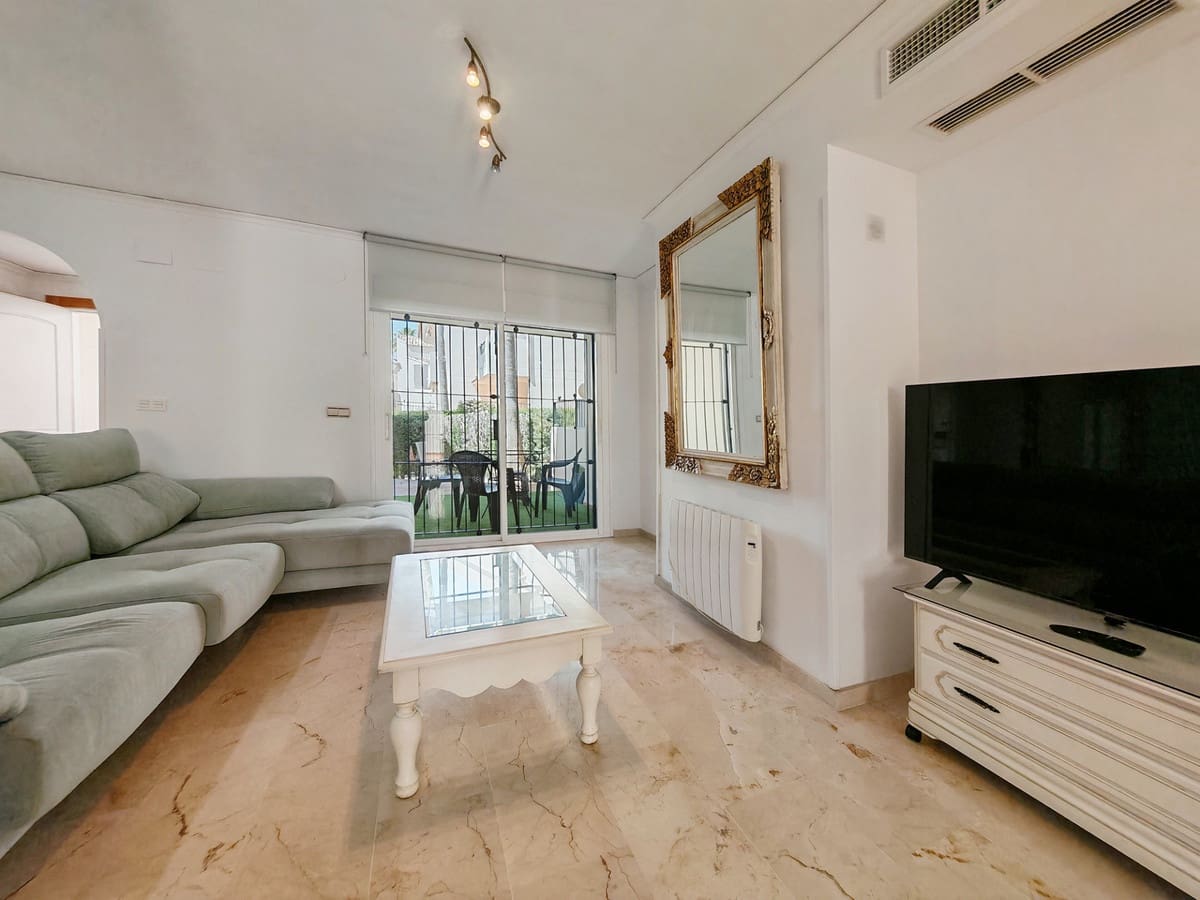 3 sovrum Hus till salu i Las Chapas med pool garage - 790 000 € (Ref: 8913239)