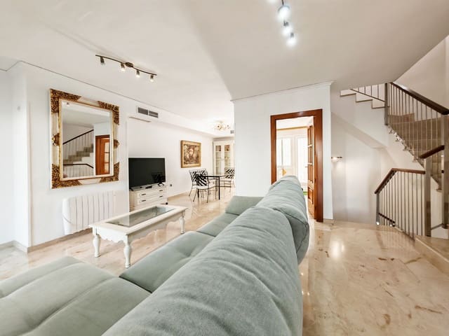 3 sovrum Hus till salu i Las Chapas, Marbella med pool garage - 790 000 € (Ref: 8913239)