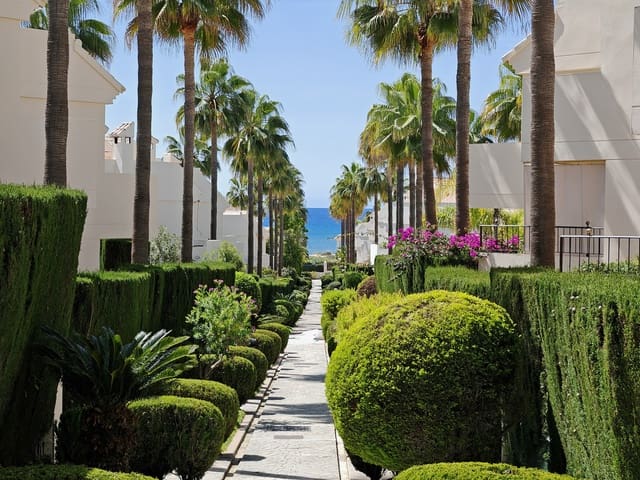 3 chambre Maison de Ville à vendre à Las Chapas, Marbella avec piscine garage - 790 000 € (Ref: 8913239)