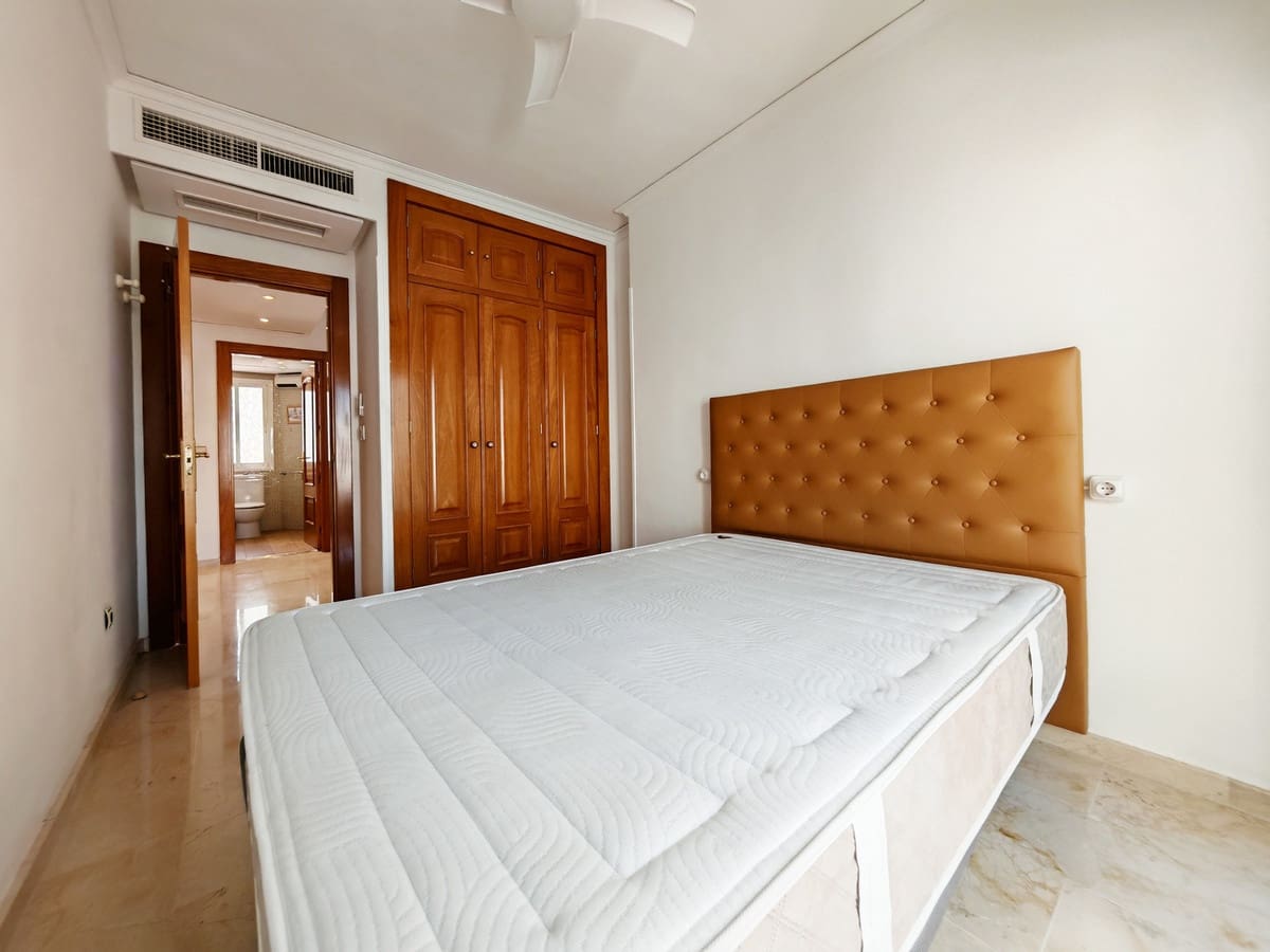 3 slaapkamer Huis te koop in Las Chapas met zwembad garage - € 790.000 (Ref: 8913239)