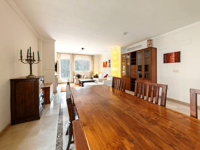 5 soverom Villa til salgs i Las Chapas, Marbella med svømmebasseng garasje - € 985 000 (Ref: 8913240)