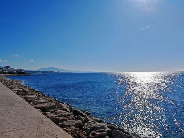 3 soverom Villa til salgs i Bahía Dorada, Estepona med svømmebasseng - € 549 000 (Ref: 8976510)