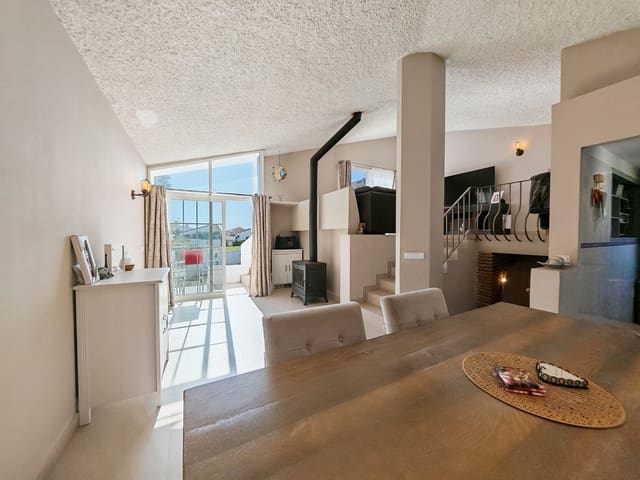 3 slaapkamer Villa te koop in Bahía Dorada, Estepona met zwembad - € 525.000 (Ref: 8976510)