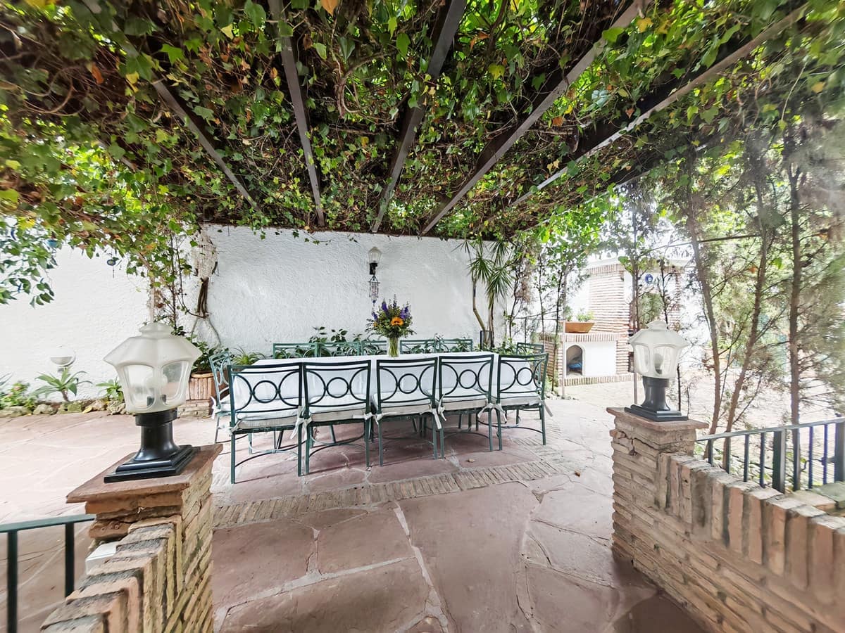 5 soveværelse Villa til salg i Los Monteros med swimmingpool garage - € 4.500.000 (Ref: 8982724)