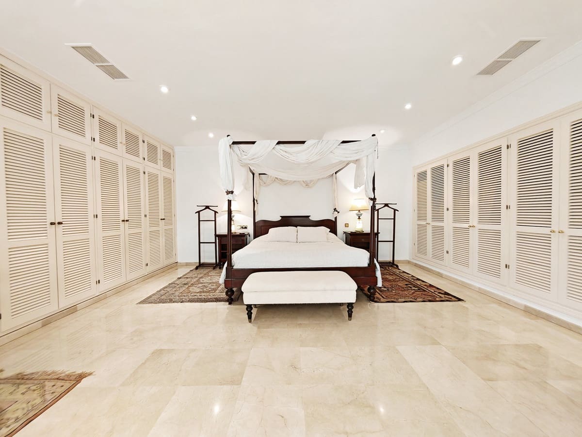 5 camera da letto Villa in vendita in Los Monteros con piscina garage - 4.500.000 € (Rif: 8982724)