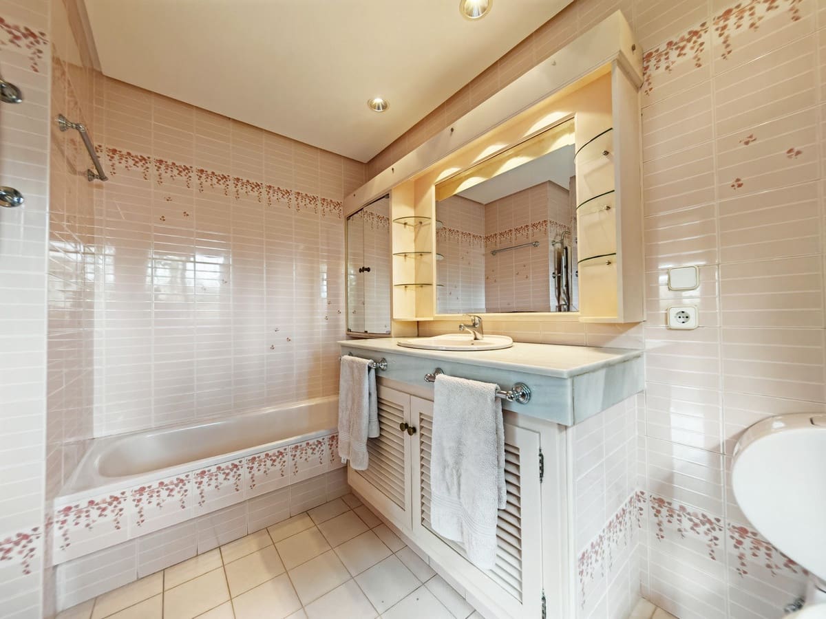 5 camera da letto Villa in vendita in Los Monteros con piscina garage - 4.500.000 € (Rif: 8982724)