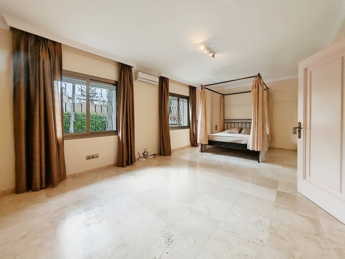5 camera da letto Villa in vendita in Los Monteros con piscina garage - 4.500.000 € (Rif: 8982724)