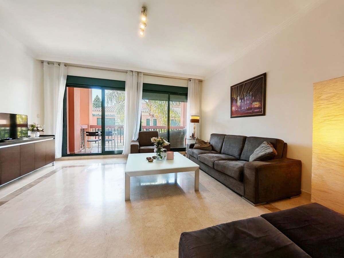 2 soverom Leilighet til salgs i Carib Playa med svømmebasseng garasje - € 389 000 (Ref: 9014646)