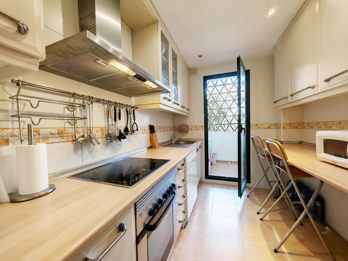 2 soverom Leilighet til salgs i Carib Playa med svømmebasseng garasje - € 389 000 (Ref: 9014646)