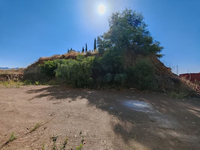 Bouwgrond te koop in La Cala de Mijas, Mijas - € 249.000 (Ref: 9029893)