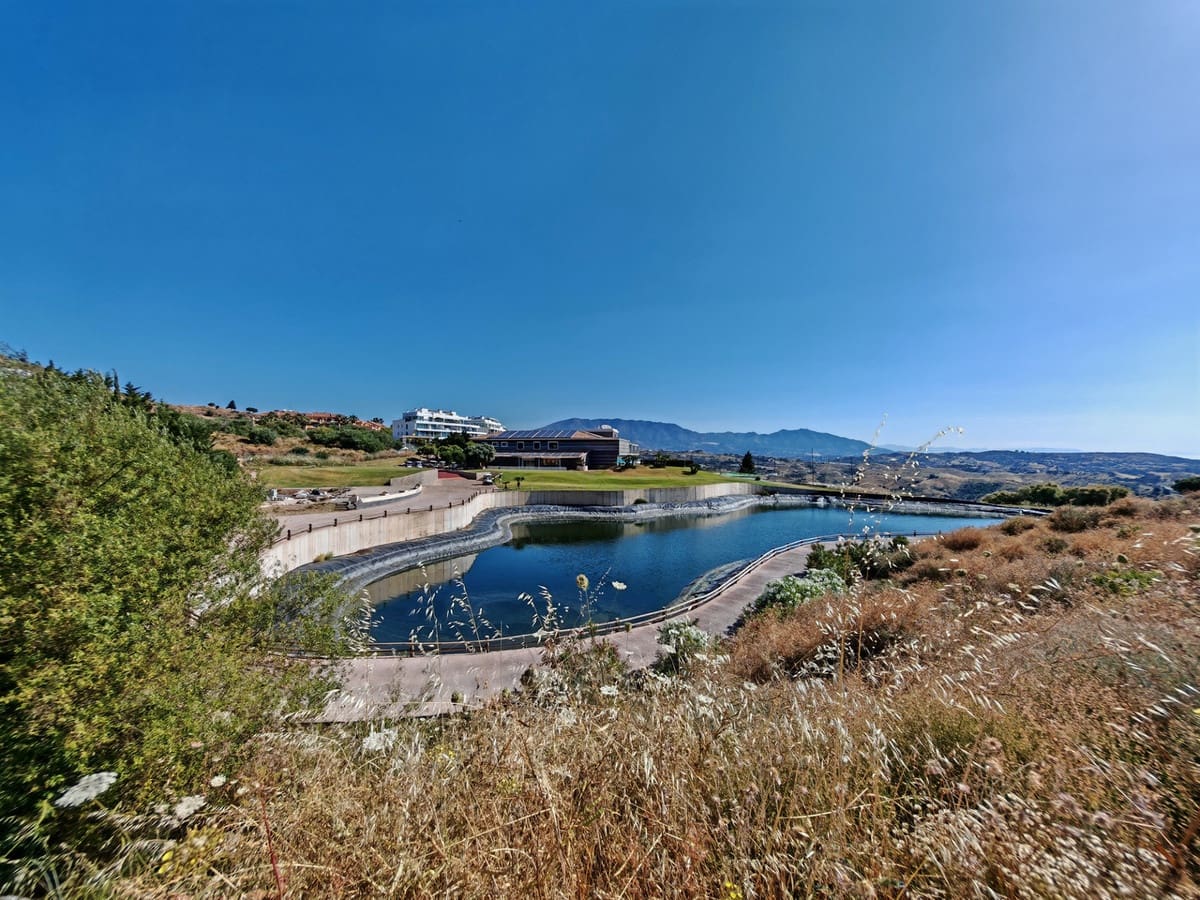 Działka budowlana na sprzedaż w La Cala de Mijas - 249 000 € (Ref: 9029893)