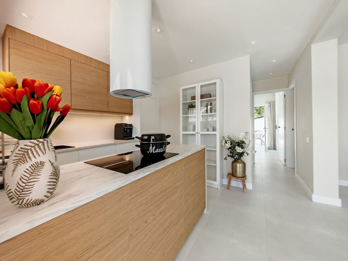 2 Zimmer Villa zu verkaufen in San Pedro de Alcantara mit Pool Garage - 549.000 € (Ref: 9029993)