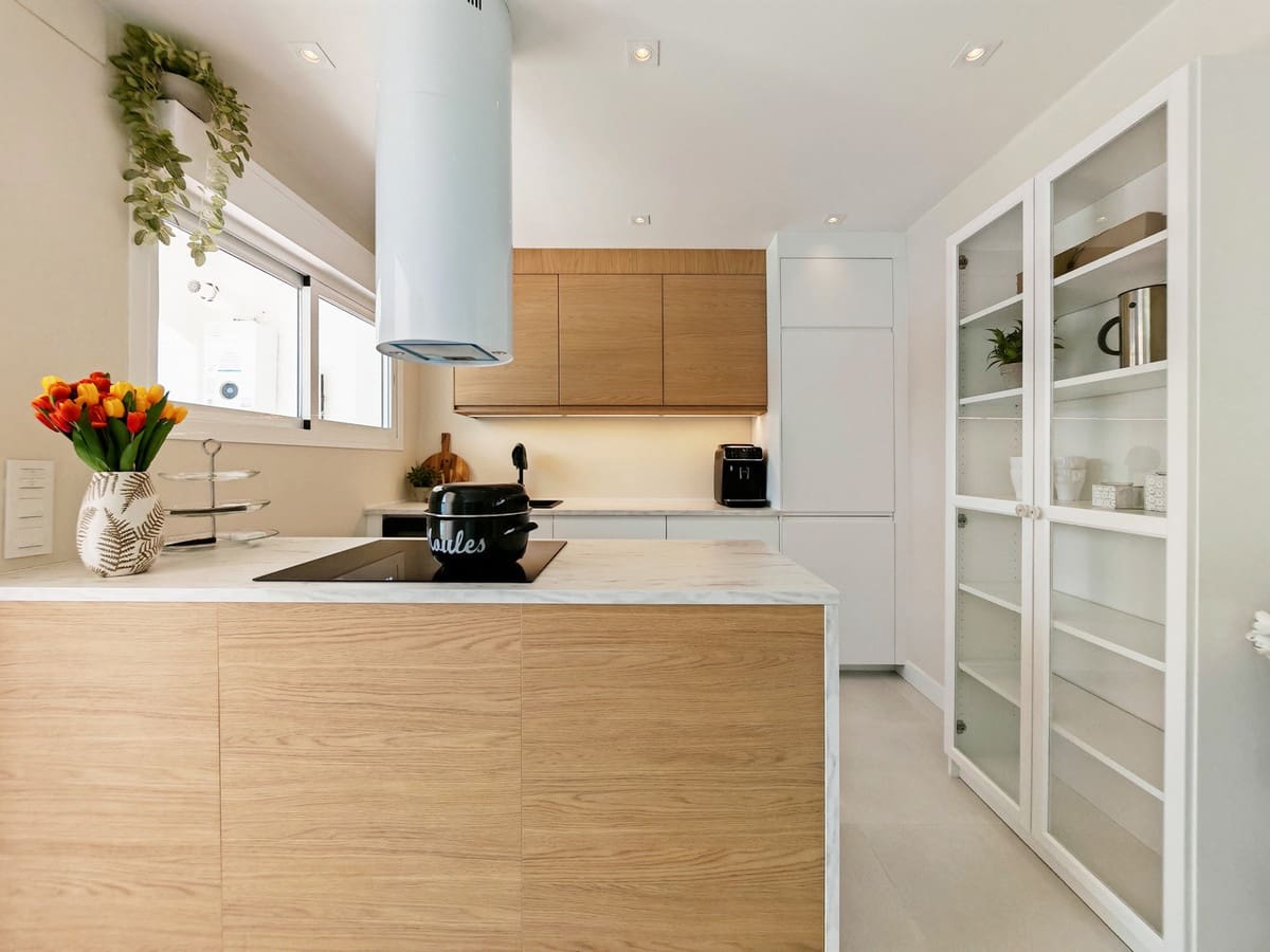 2 Zimmer Villa zu verkaufen in San Pedro de Alcantara mit Pool Garage - 549.000 € (Ref: 9029993)