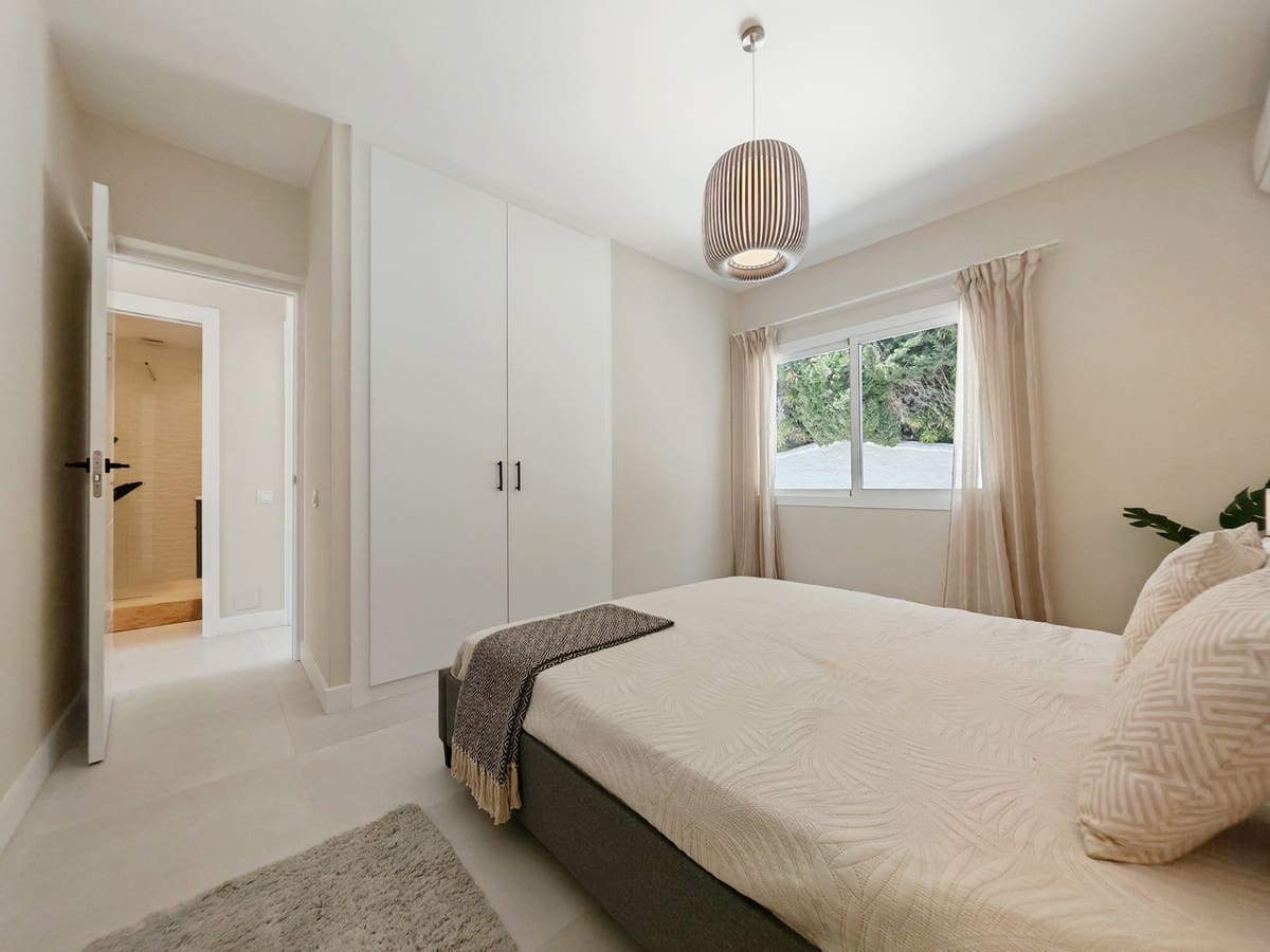 2 Zimmer Villa zu verkaufen in San Pedro de Alcantara mit Pool Garage - 549.000 € (Ref: 9029993)