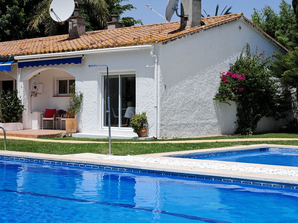 2 Zimmer Villa zu verkaufen in San Pedro de Alcantara mit Pool Garage - 549.000 € (Ref: 9029993)