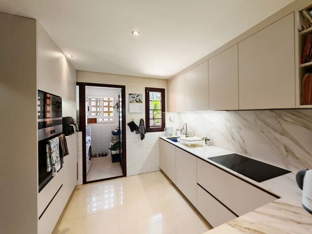 2 Zimmer Apartment zu verkaufen in Marbella mit Pool Garage - 349.000 € (Ref: 9125539)