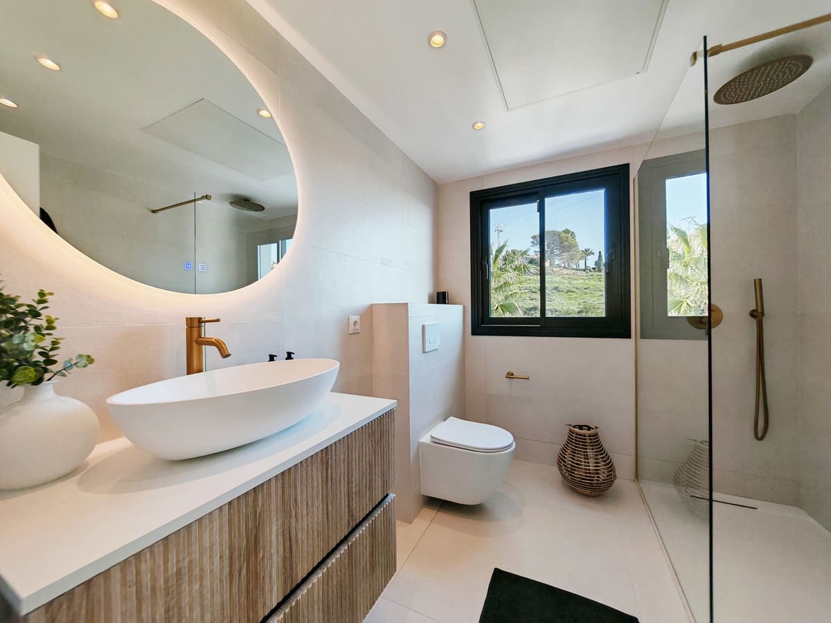 5 chambre Villa/Maison à vendre à Benalmadena avec piscine garage - 2 695 000 € (Ref: 9132689)