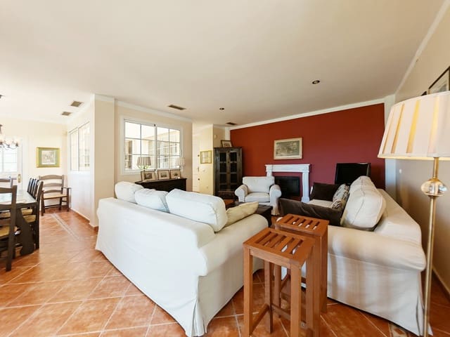 3 soveværelse Villa til leje i El Rosario, Marbella med swimmingpool - € 5.750 (Ref: 9146215)