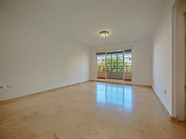 2 Zimmer Apartment zu verkaufen in Elviria, Marbella mit Pool Garage - 350.000 € (Ref: 9159896)