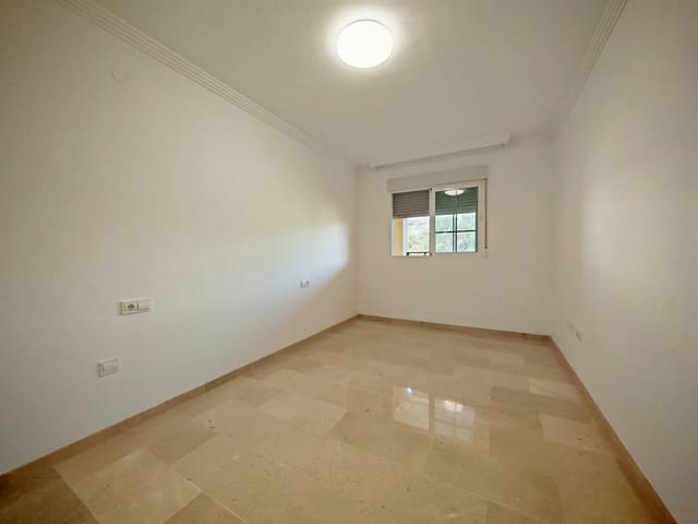 2 Zimmer Apartment zu verkaufen in Elviria, Marbella mit Pool Garage - 350.000 € (Ref: 9159896)