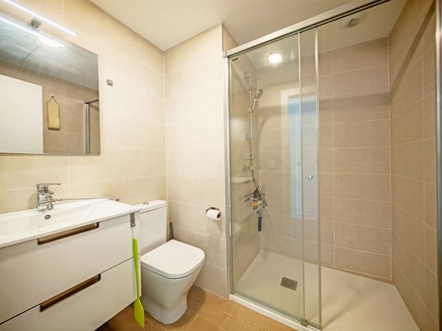 2 slaapkamer Appartement te koop in Estepona met zwembad garage - € 460.000 (Ref: 9159897)