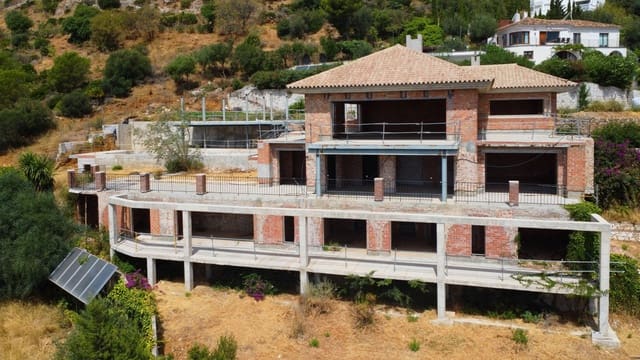 7 soverom Villa til salgs i Mijas med svømmebasseng garasje - € 1 800 000 (Ref: 9169725)
