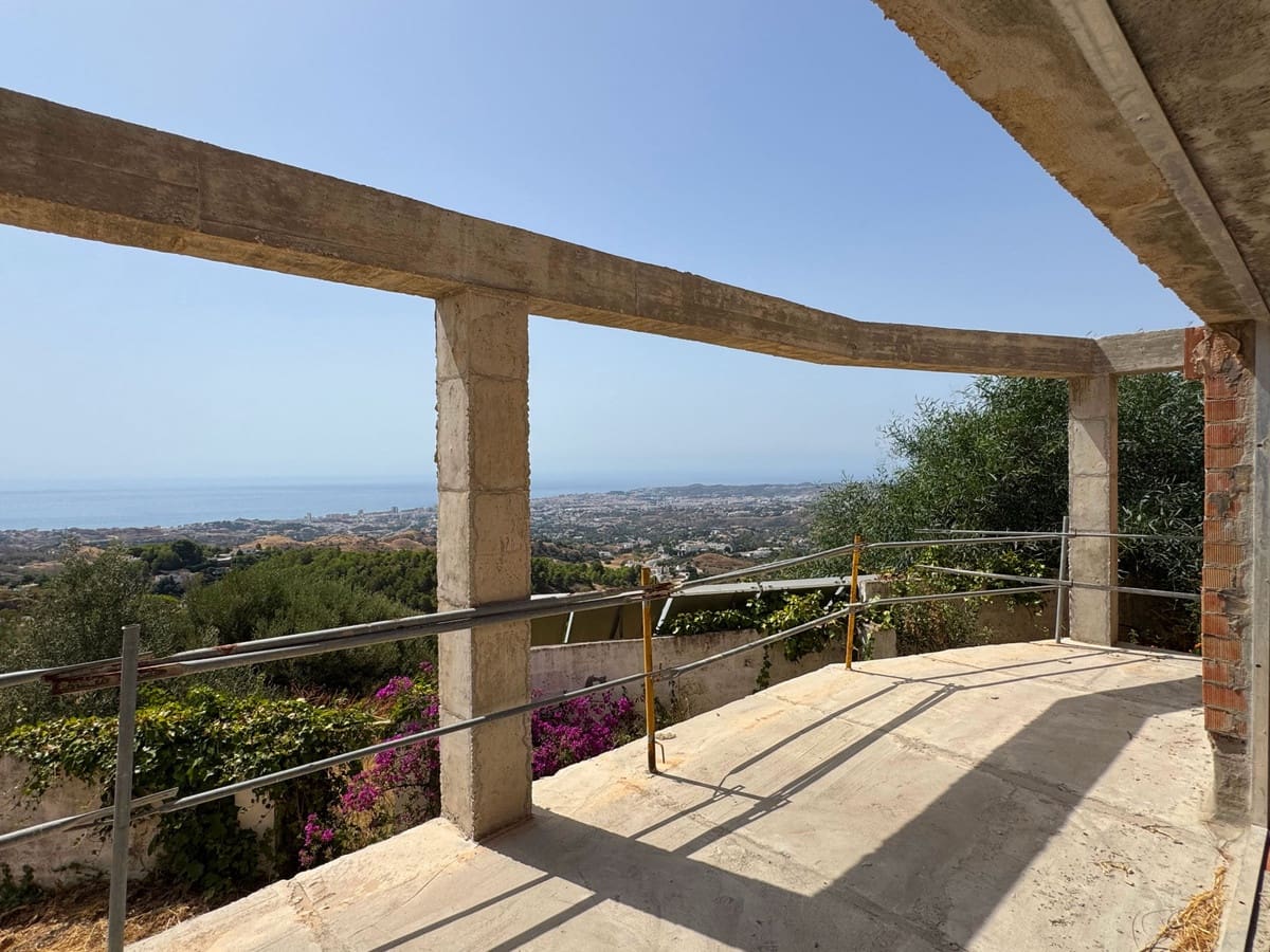 7 sovrum Villa till salu i Mijas med pool garage - 1 800 000 € (Ref: 9169725)