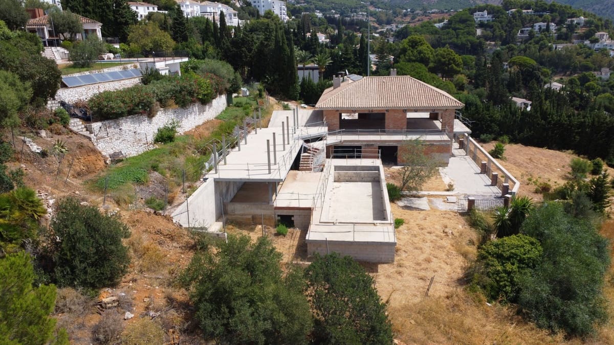 7 Zimmer Villa zu verkaufen in Mijas mit Pool Garage - 1.800.000 € (Ref: 9169725)