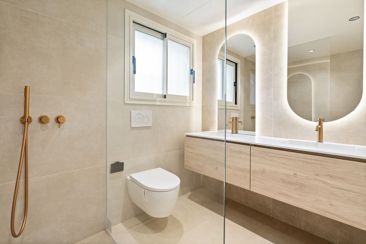 3 Zimmer Apartment zu verkaufen in Nueva Andalucia mit Pool Garage - 1.250.000 € (Ref: 9192558)