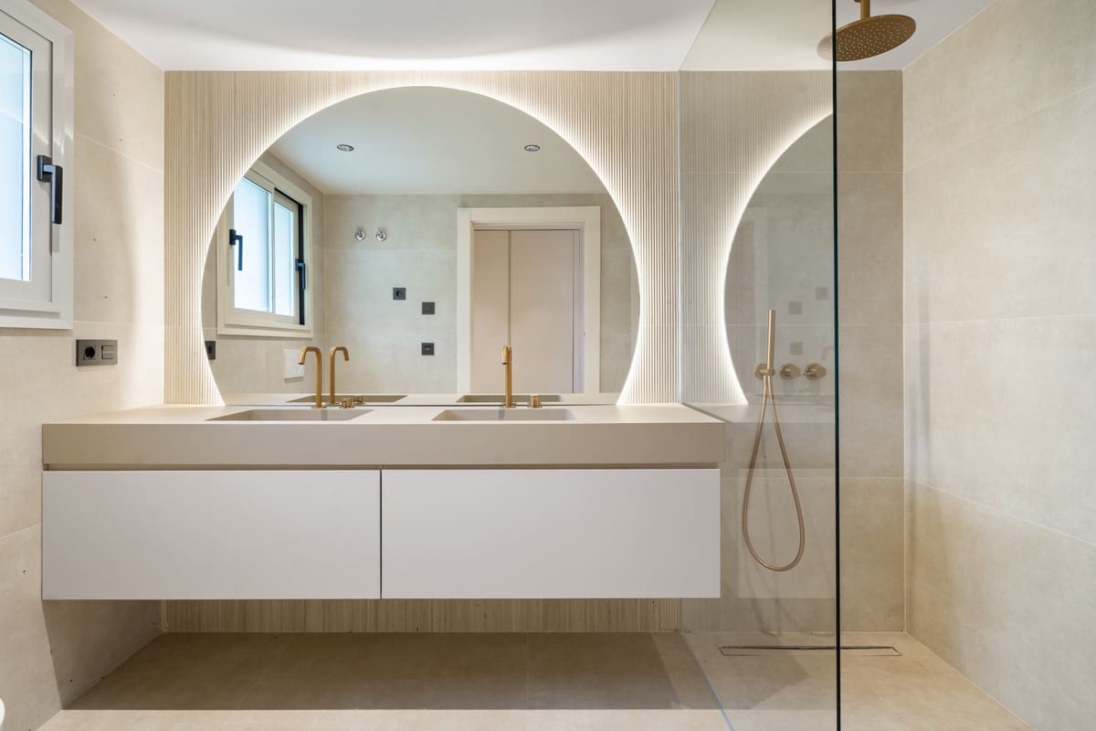 3 makuuhuone Huoneisto myytävänä paikassa Nueva Andalucia mukana uima-altaan 
autotalli - 1 180 000 € (Ref: 9192559)