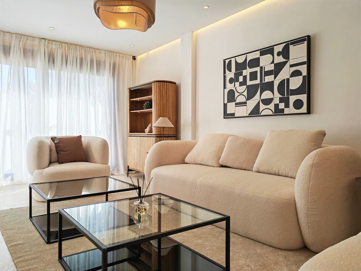 3 Zimmer Apartment zu vermieten in Nueva Andalucia mit Pool Garage - 3.200 € (Ref: 9202865)