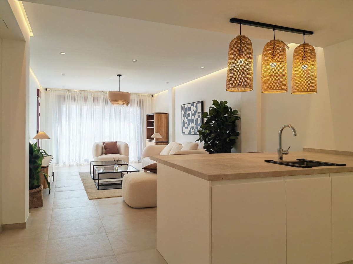 3 Zimmer Apartment zu vermieten in Nueva Andalucia mit Pool Garage - 3.200 € (Ref: 9202865)