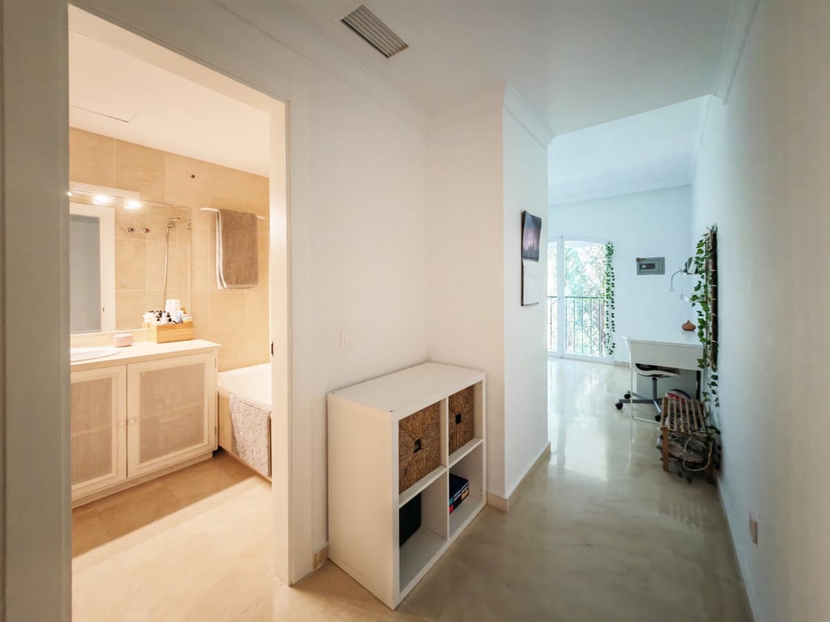 4 chambre Maison de Ville à vendre à La Quinta avec garage - 875 000 € (Ref: 9215458)