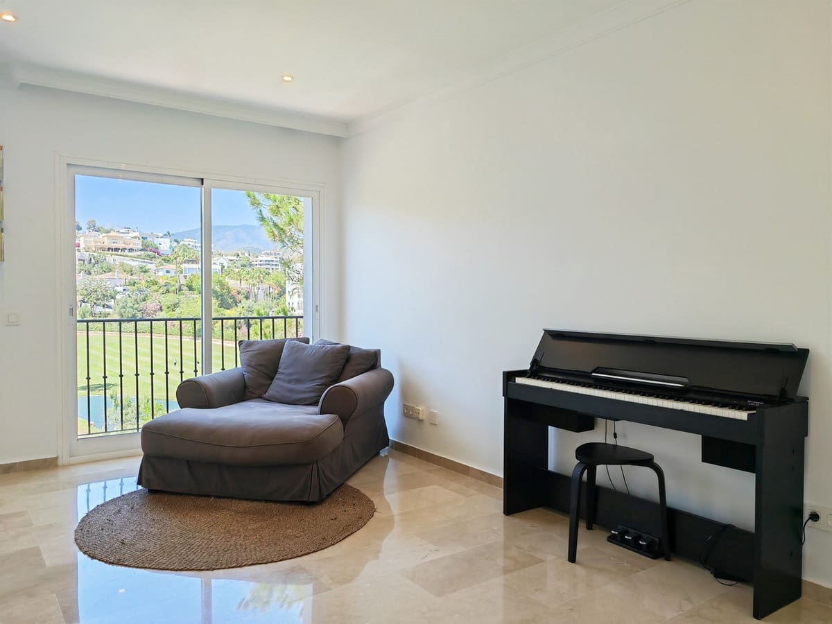 4 chambre Maison de Ville à vendre à La Quinta avec garage - 875 000 € (Ref: 9215458)
