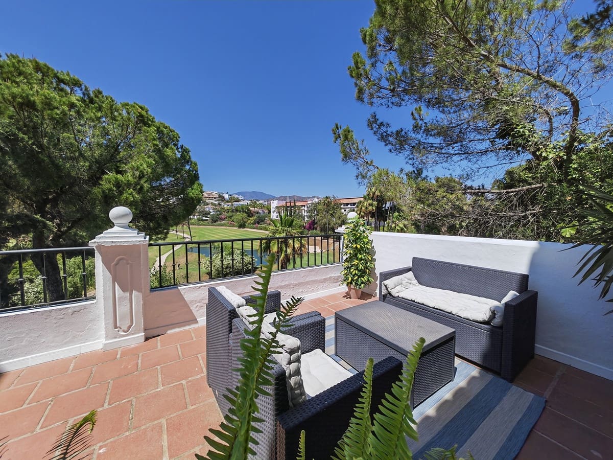 4 chambre Maison de Ville à vendre à La Quinta avec garage - 875 000 € (Ref: 9215458)